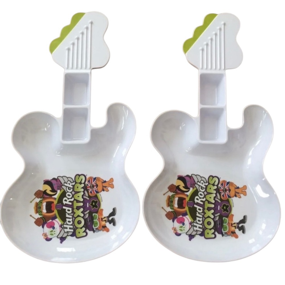 2 Hard Rock Cafe Roxtars Guitar Shaped Plastic Bento Snack TV Trays Fun All Ages